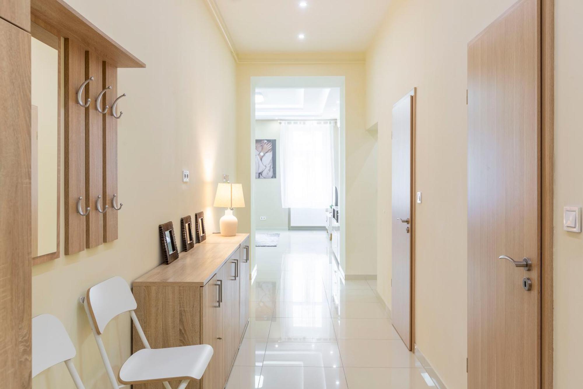Spacious Bajcsy Residence In The Heart Of Budapest Ngoại thất bức ảnh